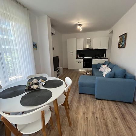 Azzurro Premium Apartment On Bulevard Bogoridi Бургас Экстерьер фото